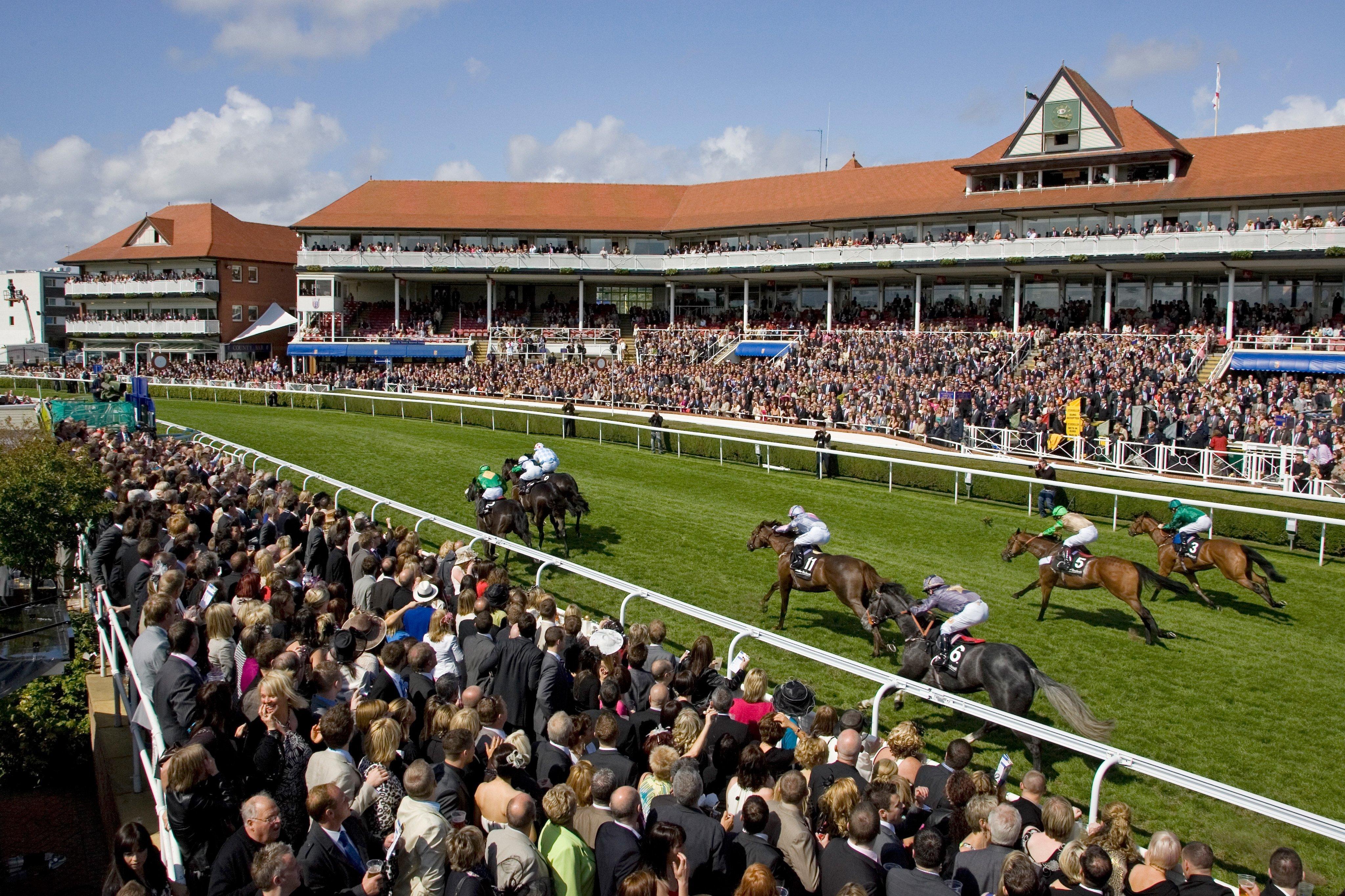 Holiday Inn Express, Chester Racecourse By Ihg Экстерьер фото