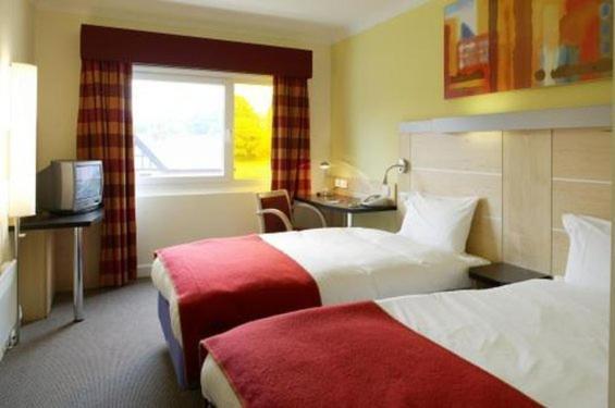 Holiday Inn Express, Chester Racecourse By Ihg Экстерьер фото
